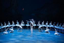 Viktorina Kapitonova as Odette and Lasha Khozashvili as Siegfried in Boston Ballet's presentation of "Swan Lake: Rosalie O'Connor Photography