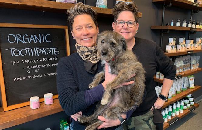 Bay Area Reporter :: Bay Area Cannasseur: Couple open holistic health store in SF for pets - Vimarsana News