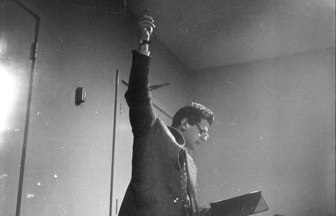 Bay Area Reporter :: Allen Ginsberg's first recorded "Howl" - Vimarsana News