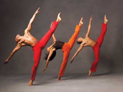 Alvin Ailey American Dance Theater FREE holiday virtual season Dec. 2 - 31
