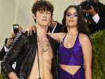PopUps: Shawn Mendes and Camila Cabello Announce Break Up, Twitter Reacts